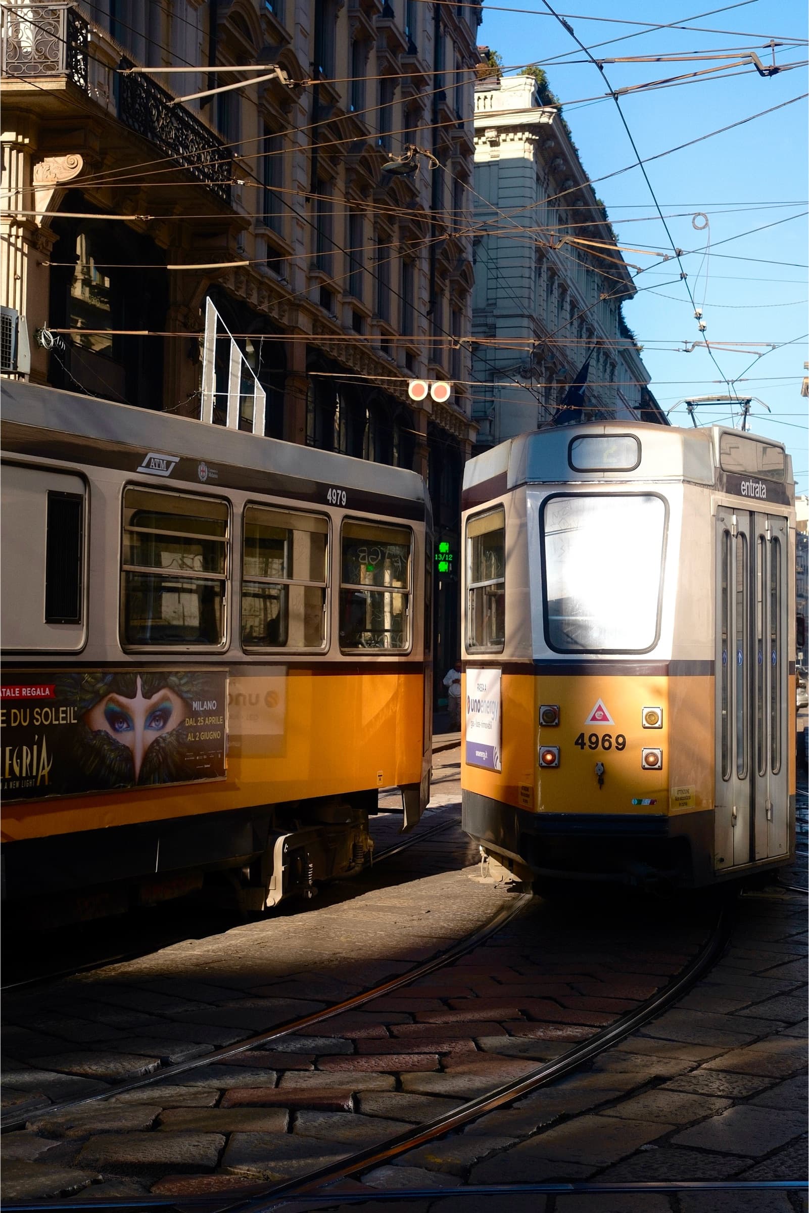 TRAVEL 8